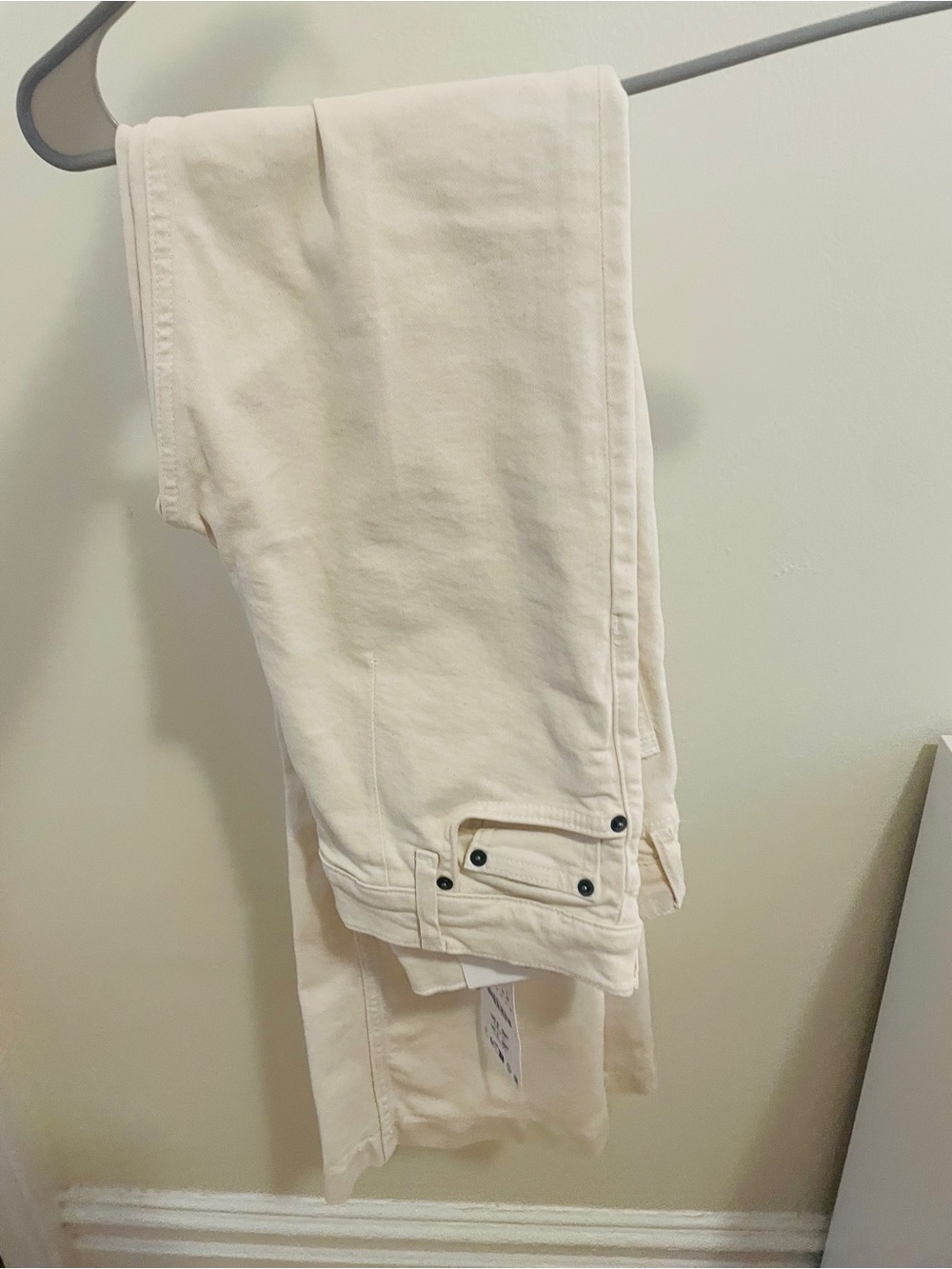 Zara Off-White High-Rise Denim Jeans